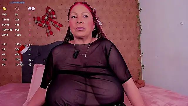 Snapshot of sofia_big chatting on 17, 12, 2025 sofia big online show from 17, 12, 2025