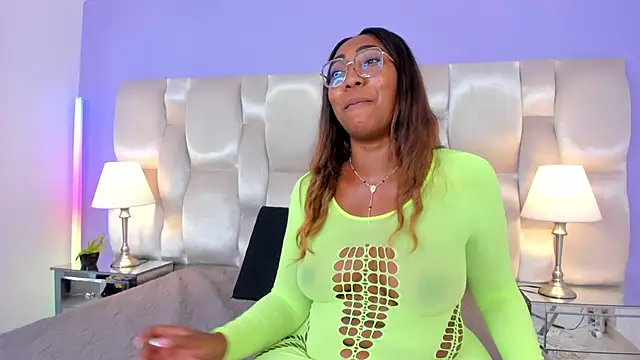 Snapshot of dirtyvictoria chatting on 28, 9, 2025 dirtyvictoria online show from 28, 9, 2025