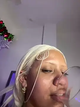 Charlotee  online show from 2, 1, 2025