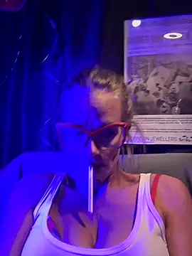 vixendoll87 online show from 1, 3, 2025