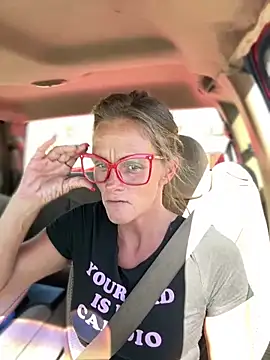 vixendoll87 online show from 18, 3, 2025