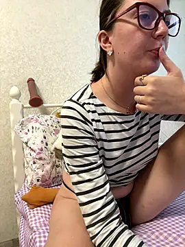 BeatriceTender online show from 9, 9, 2025