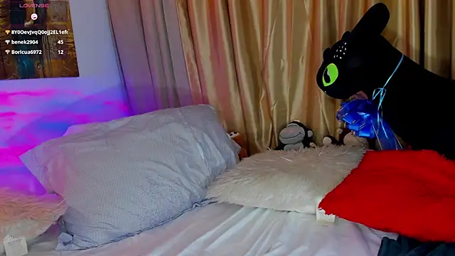 Snapshot of liam_oficial02 chatting on 5, 11, 2025 liam oficial02 online show from 5, 11, 2025