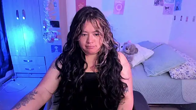 Snapshot of StephaniFox chatting on 7, 3, 2025 StephaniFox online show from 7, 3, 2025