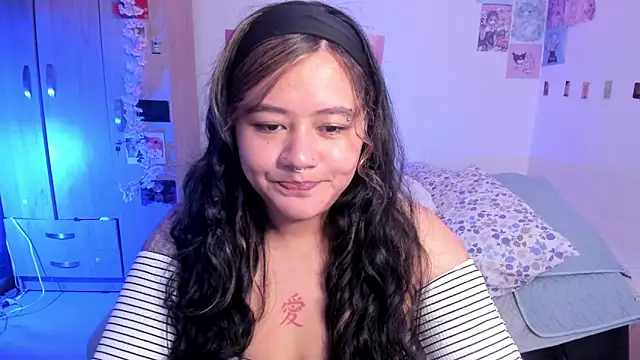 Snapshot of StephaniFox chatting on 22, 3, 2025 StephaniFox online show from 22, 3, 2025