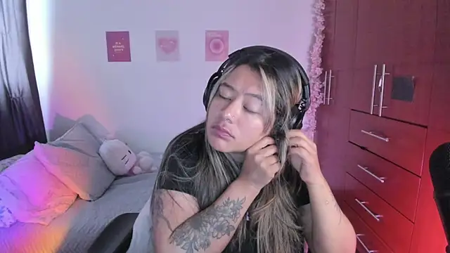 Snapshot of StephaniFox chatting on 21, 9, 2025 StephaniFox online show from 21, 9, 2025