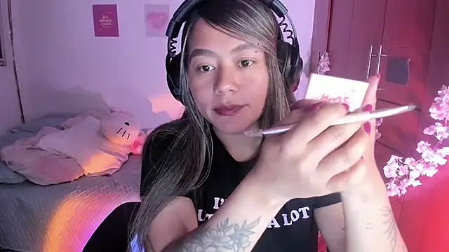 Snapshot of StephaniFox chatting on 3, 10, 2025 StephaniFox online show from 3, 10, 2025