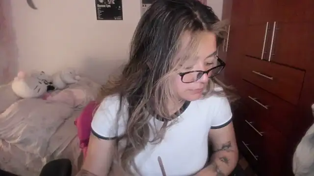 Snapshot of StephaniFox chatting on 21, 2, 2026 StephaniFox online show from 21, 2, 2026