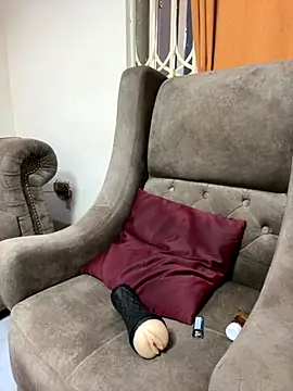 sknzy09 online show from 2, 12, 2025