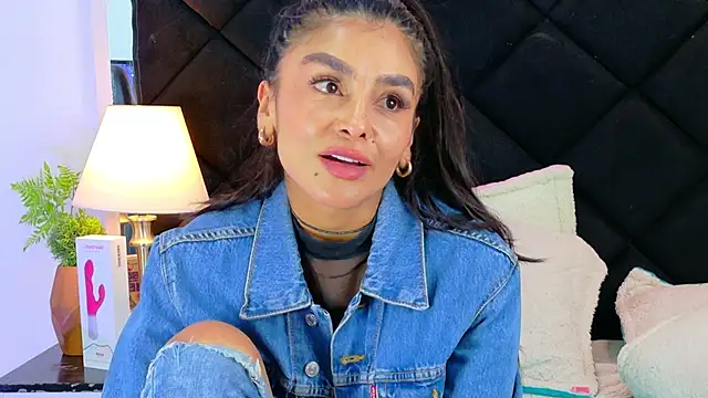 Snapshot of Holly_Brensonexx_ chatting on 27, 9, 2025 Holly Brensonexx online show from 27, 9, 2025