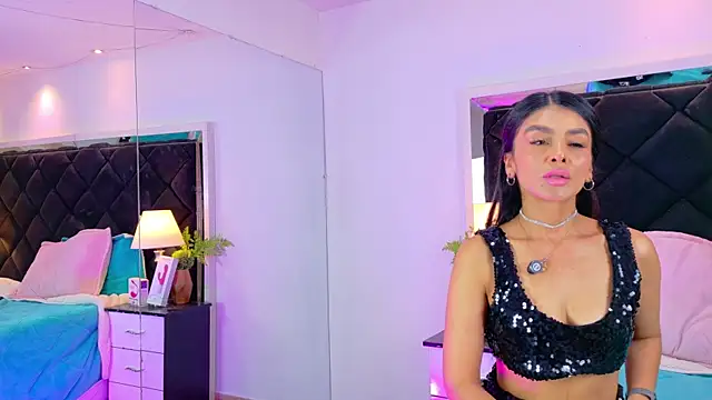 Snapshot of Holly_Brensonexx_ chatting on 26, 11, 2025 Holly Brensonexx online show from 26, 11, 2025