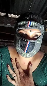 Snapshot of HotSexyBoudi chatting on 5, 1, 2025 HotSexyBoudi online show from 5, 1, 2025