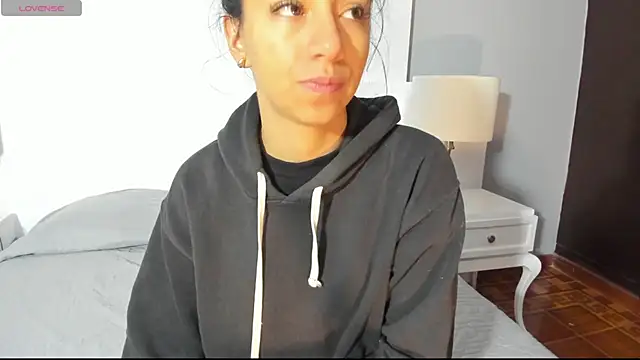 Snapshot of Tamaraakins chatting on 10, 11, 2025 Tamaraakins online show from 10, 11, 2025