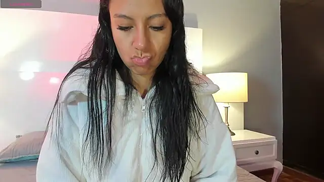 Snapshot of Tamaraakins chatting on 16, 11, 2025 Tamaraakins online show from 16, 11, 2025