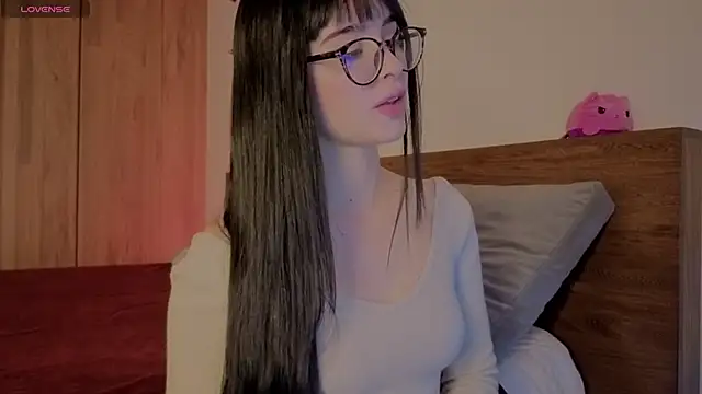Snapshot of Roxxy_mora chatting on 22, 6, 2026 Roxxy mora online show from 22, 6, 2026