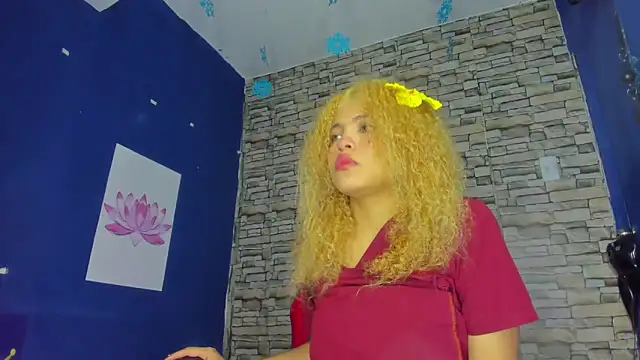 Snapshot of sofiacastillo01 chatting on 16, 2, 2025 sofiacastillo01 online show from 16, 2, 2025
