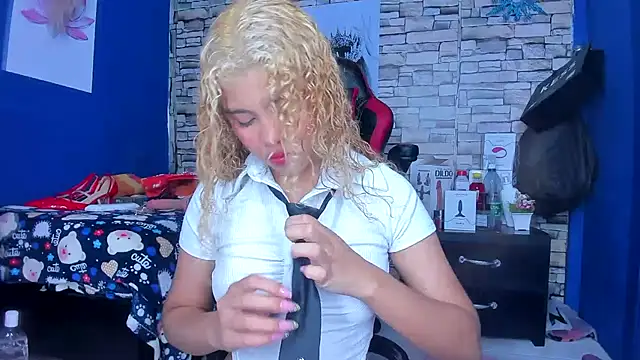 Snapshot of sofiacastillo01 chatting on 15, 3, 2025 sofiacastillo01 online show from 15, 3, 2025