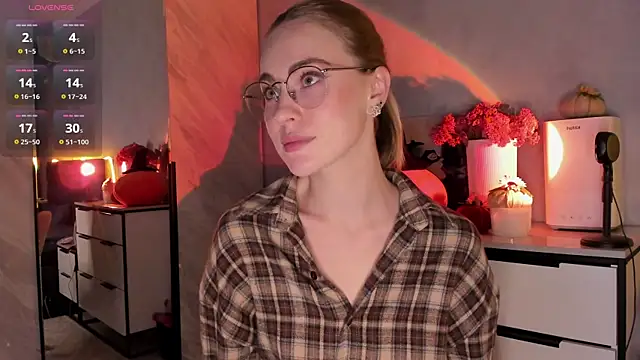 Snapshot of LoveGameSexx chatting on 24, 10, 2025 LoveGameSexx online show from 24, 10, 2025