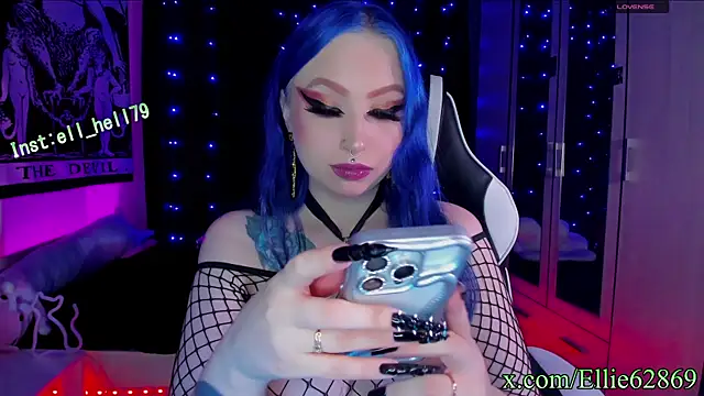 Snapshot of Kitty_goth chatting on 10, 3, 2025 Kitty goth online show from 10, 3, 2025