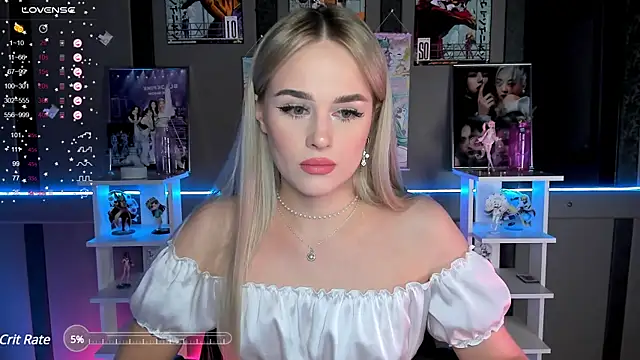 Snapshot of Ellen_Soft chatting on 4, 1, 2025 Ellen Soft online show from 4, 1, 2025