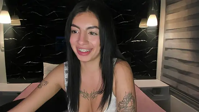 Snapshot of ANTONELLA__ROUSE_ chatting on 19, 1, 2025 ANTONELLA ROUSE online show from 19, 1, 2025