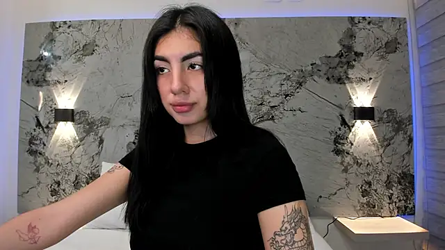 Snapshot of ANTONELLA__ROUSE_ chatting on 12, 3, 2025 ANTONELLA ROUSE online show from 12, 3, 2025