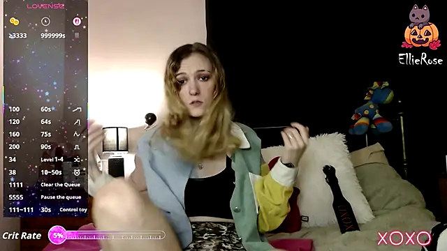 Snapshot of EllieeRose chatting on 24, 10, 2025 EllieeRose online show from 24, 10, 2025