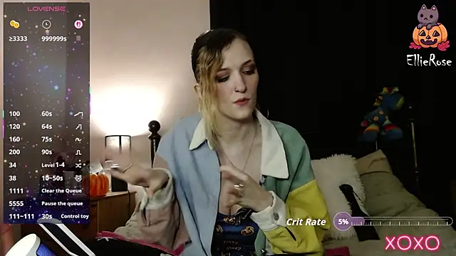 Snapshot of EllieeRose chatting on 31, 10, 2025 EllieeRose online show from 31, 10, 2025