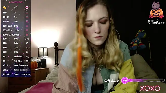 Snapshot of EllieeRose chatting on 12, 11, 2025 EllieeRose online show from 12, 11, 2025