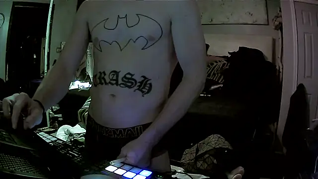 Snapshot of trash4cash chatting on 3, 5, 2026 trash4cash online show from 3, 5, 2026