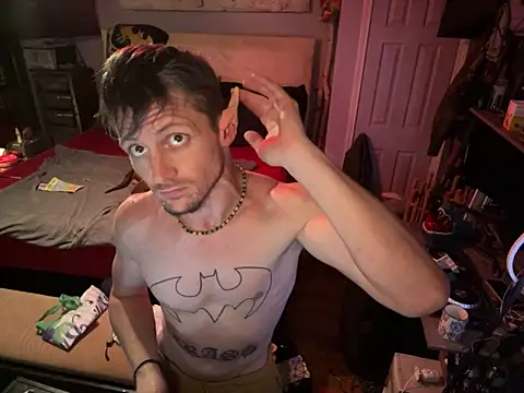 Snapshot of trash4cash chatting on 4, 5, 2026 trash4cash online show from 4, 5, 2026