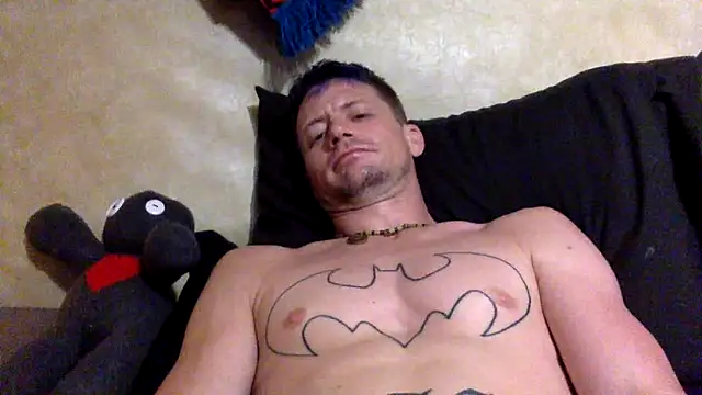 Snapshot of trash4cash chatting on 25, 5, 2026 trash4cash online show from 25, 5, 2026