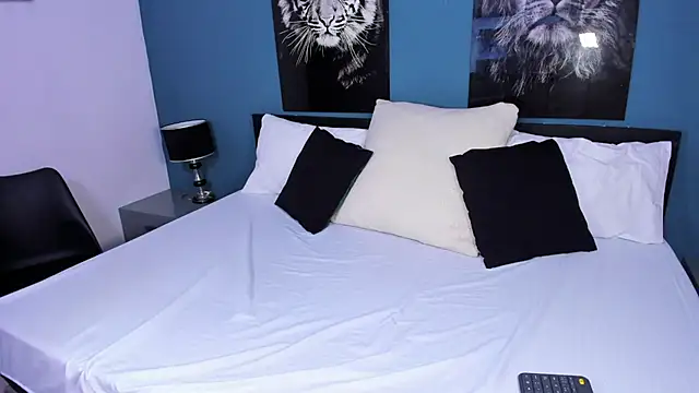 Snapshot of Liana_Bernocchi chatting on 14, 3, 2025 Liana Bernocchi online show from 14, 3, 2025