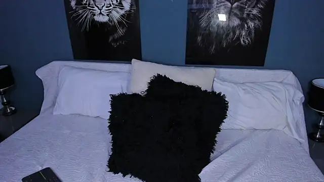 Snapshot of Liana_Bernocchi chatting on 15, 3, 2025 Liana Bernocchi online show from 15, 3, 2025