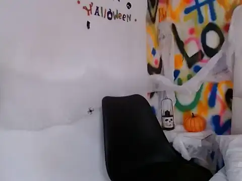 Snapshot of Liana_Bernocchi chatting on 27, 9, 2025 Liana Bernocchi online show from 27, 9, 2025