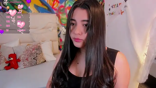 Snapshot of Liana_Bernocchi chatting on 24, 10, 2025 Liana Bernocchi online show from 24, 10, 2025