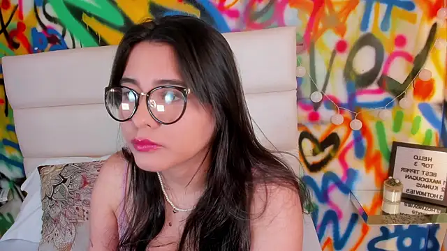 Snapshot of Liana_Bernocchi chatting on 23, 11, 2025 Liana Bernocchi online show from 23, 11, 2025