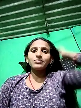 Snapshot of Baby__Shreya chatting on 15, 12, 2025 Baby Shreya online show from 15, 12, 2025