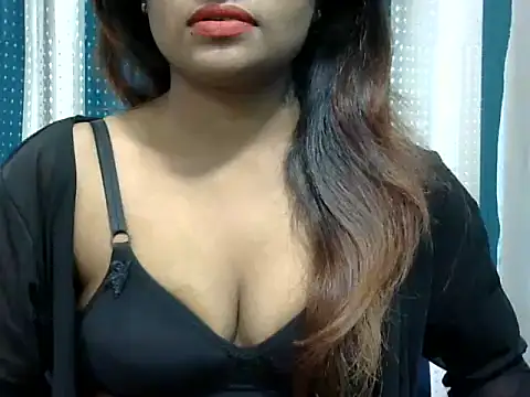 Snapshot of Mayra_baby chatting on 18, 12, 2025 Mayra baby online show from 18, 12, 2025