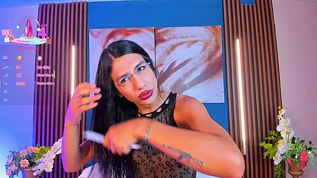 sofiaa grey  online show from 13, 9, 2025