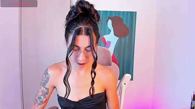 Snapshot of sofiaa_grey_ chatting on 15, 2, 2026 sofiaa grey online show from 15, 2, 2026