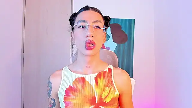 Snapshot of sofiaa_grey_ chatting on 2, 3, 2026 sofiaa grey online show from 2, 3, 2026