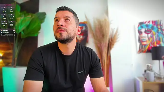 Snapshot of maite_mike chatting on 28, 1, 2025 maite mike online show from 28, 1, 2025