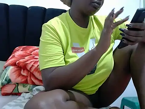 Snapshot of Sweet_choc chatting on 4, 5, 2026 Sweet choc online show from 4, 5, 2026