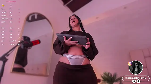 iara martinez online show from 13, 12, 2024