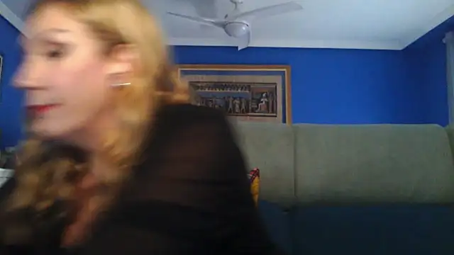 Snapshot of VictoriaVeraxxx chatting on 23, 10, 2025 VictoriaVeraxxx online show from 23, 10, 2025