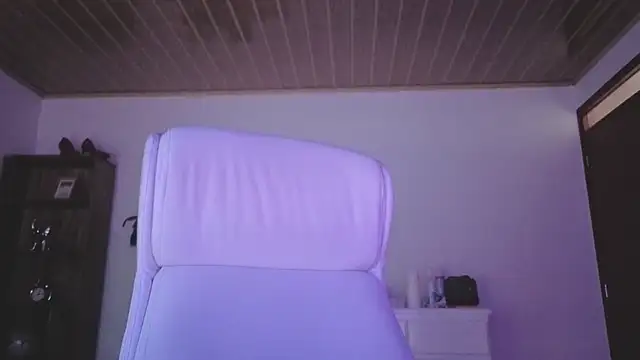 Snapshot of Olivia_seex chatting on 26, 9, 2025 Olivia seex online show from 26, 9, 2025