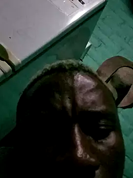 HandsomeBuoyy21 online show from 13, 2, 2026