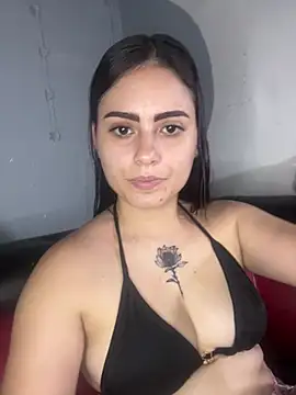 Snapshot of Azuna25 chatting on 5, 7, 2026 Azuna25 online show from 5, 7, 2026