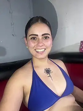 Snapshot of Azuna25 chatting on 10, 7, 2026 Azuna25 online show from 10, 7, 2026